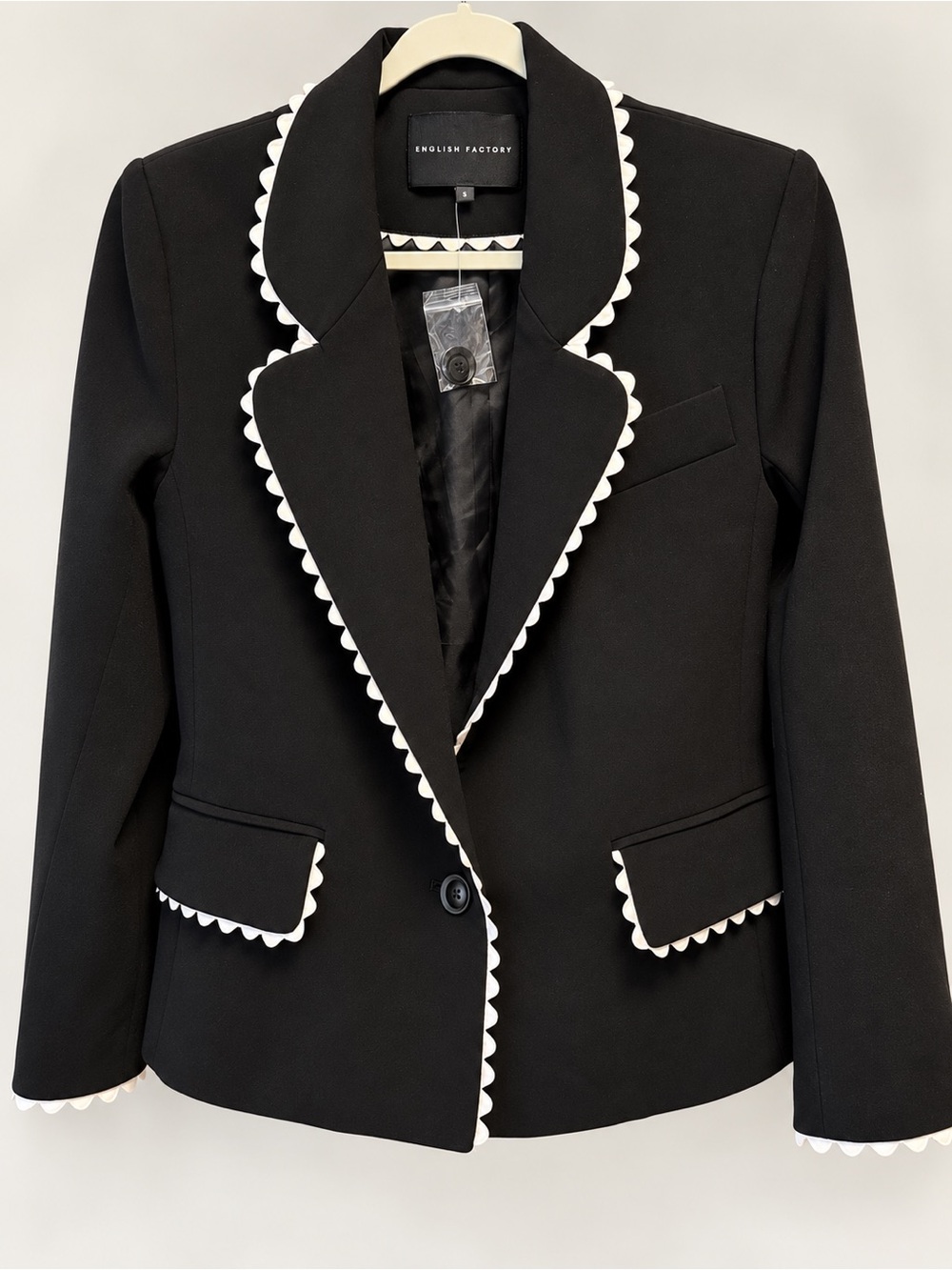 English Factory Black & White Trim Blazer NWOT Size Small